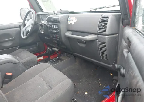 2005 Jeep Wrangler Unlimited z USA, uszkodzony, nr VIN 1J4FA44SX5P300714